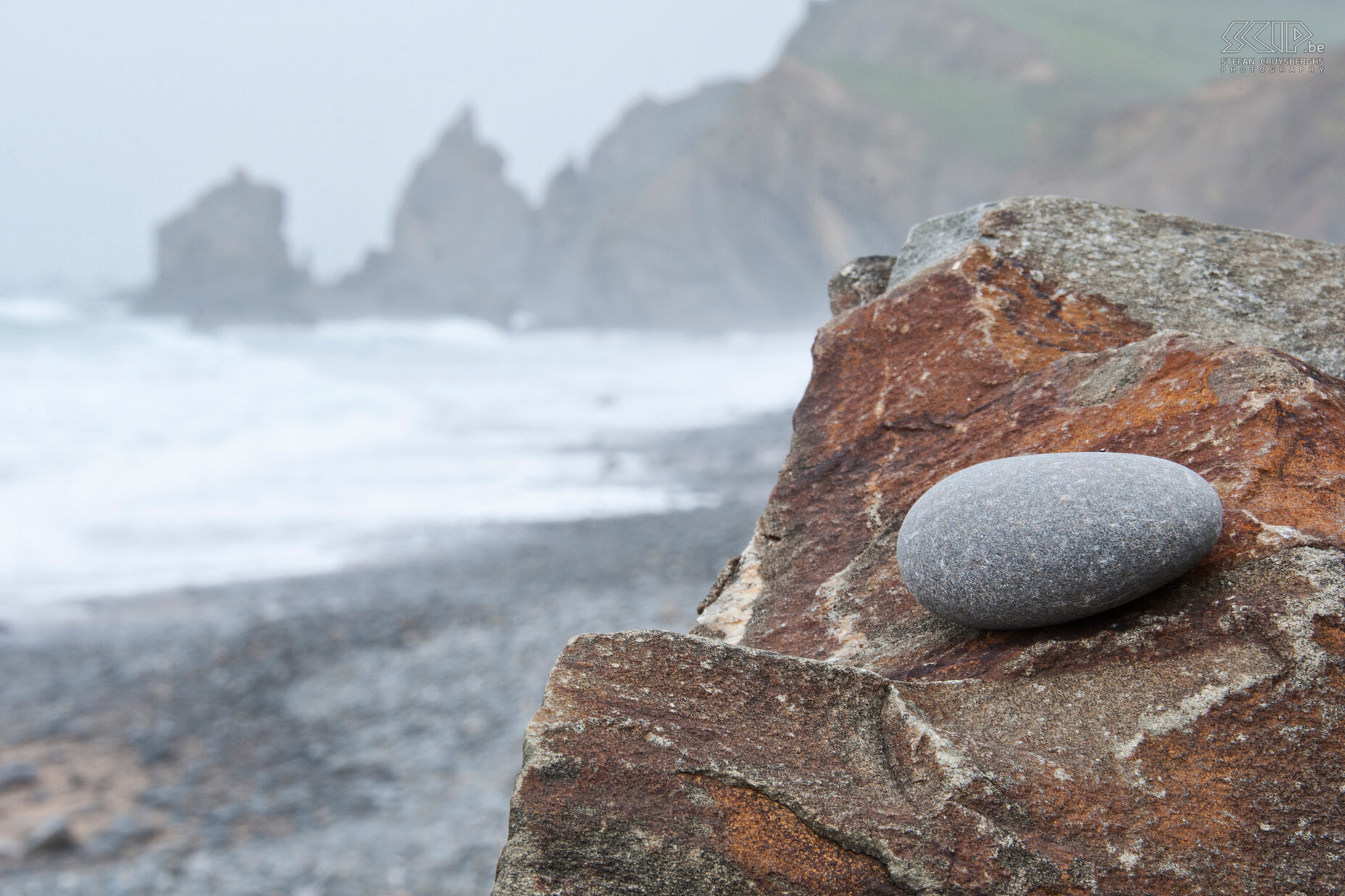 Sandymouth Beach The beautiful beach, cliffs and rock formations of Sandymouth Beach which is located three miles north of Bude (Cornwall). We spent a whole day at the beach and enjoyed the misty morning, the high tide and high waves at noon and the low tide with beautiful soft light in the evening. Stefan Cruysberghs